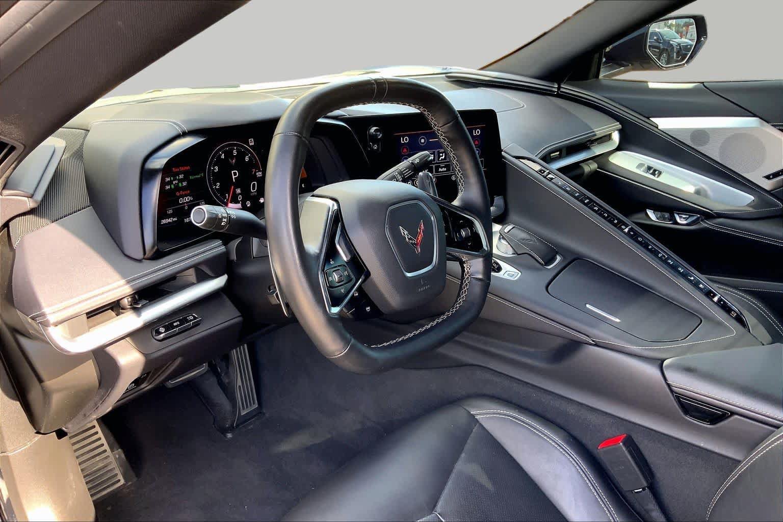 Used 2021 Chevrolet Corvette Stingray Preferred Conv w/ Z51 Performance Package RWD image 15