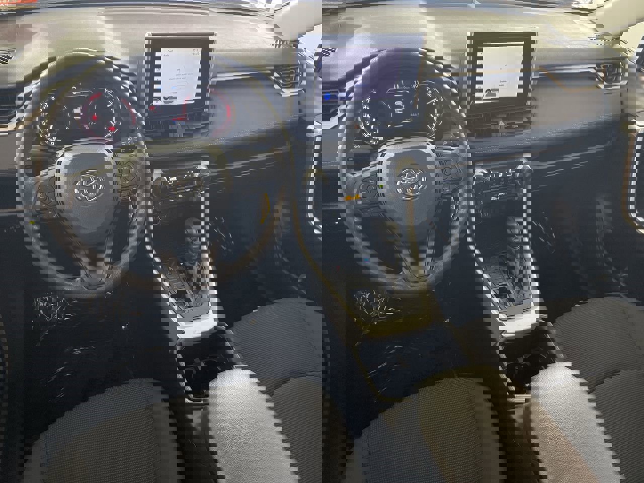 Used 2024 Toyota RAV4 LE image 20