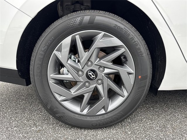 New 2026 Hyundai Elantra Blue image 17