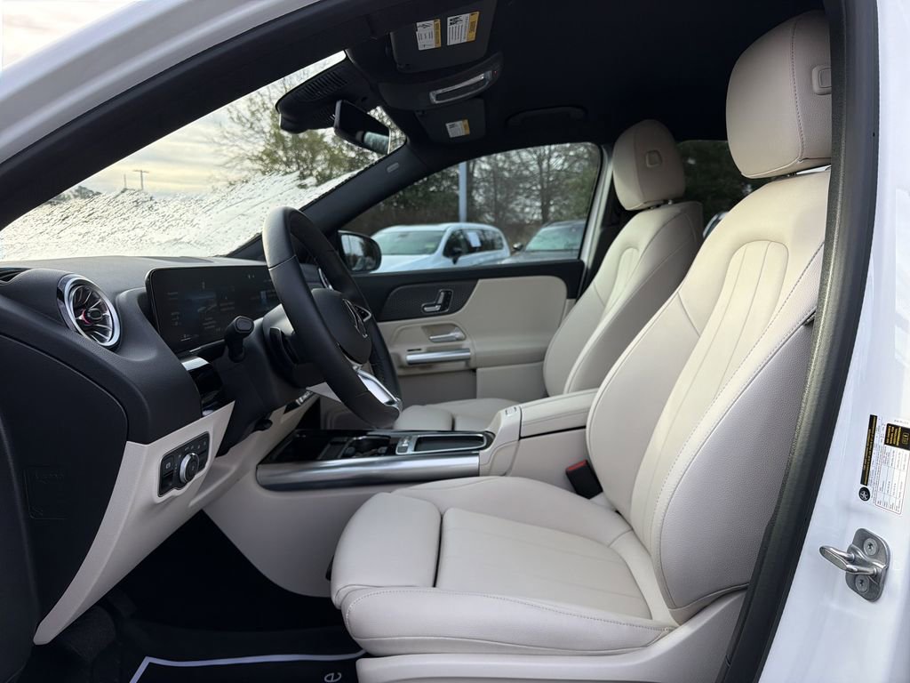 Certified 2025 Mercedes-Benz GLA 250 image 11