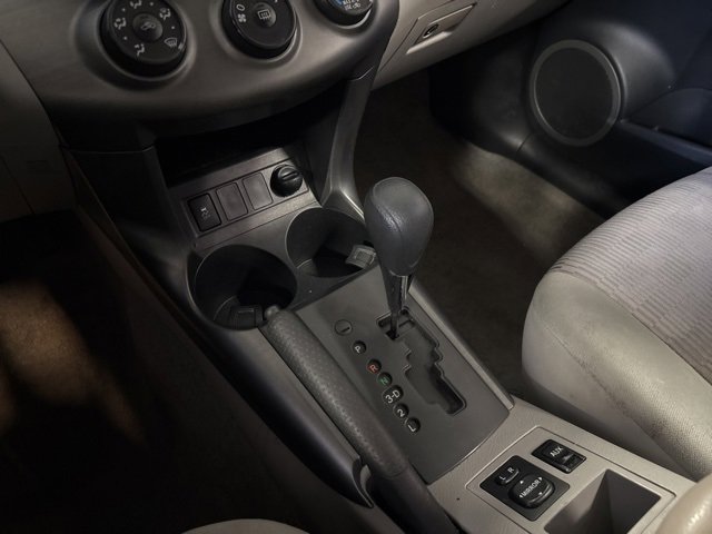 Used 2011 Toyota RAV4 2WD image 16