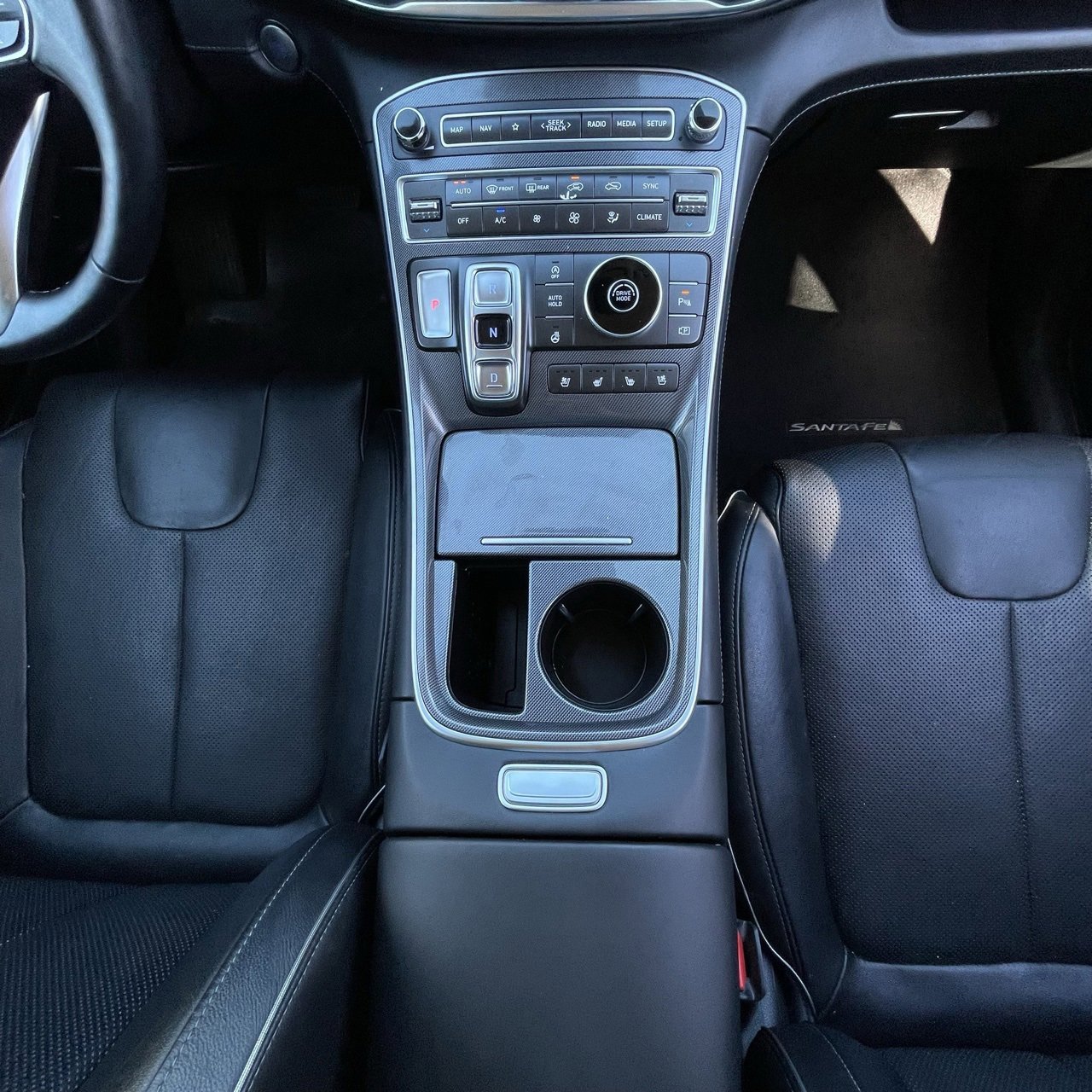 Used 2022 Hyundai Santa Fe Limited image 20