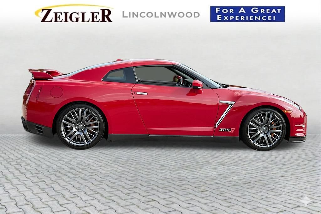 Used 2016 Nissan GT-R Premium AWD/4WD image 14