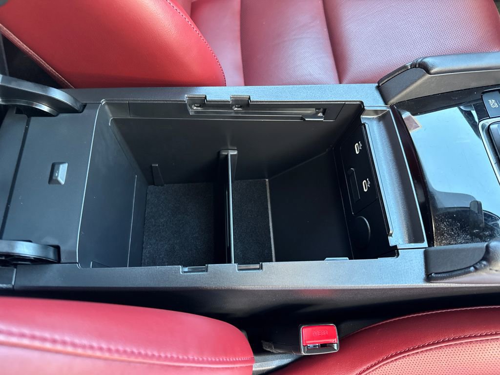 Used 2025 MAZDA MAZDA3 2.5 S Hatchback w/ Premium Pkg image 16