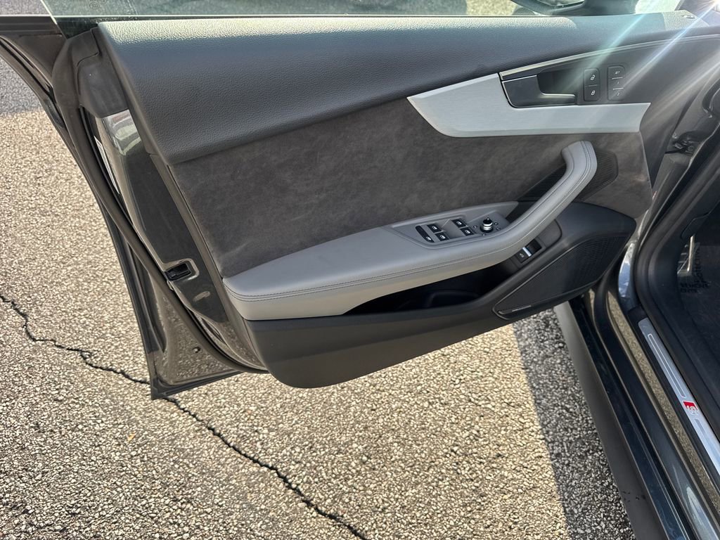 Used 2018 Audi S5 Prestige w/ Driver Assistance Package image 10