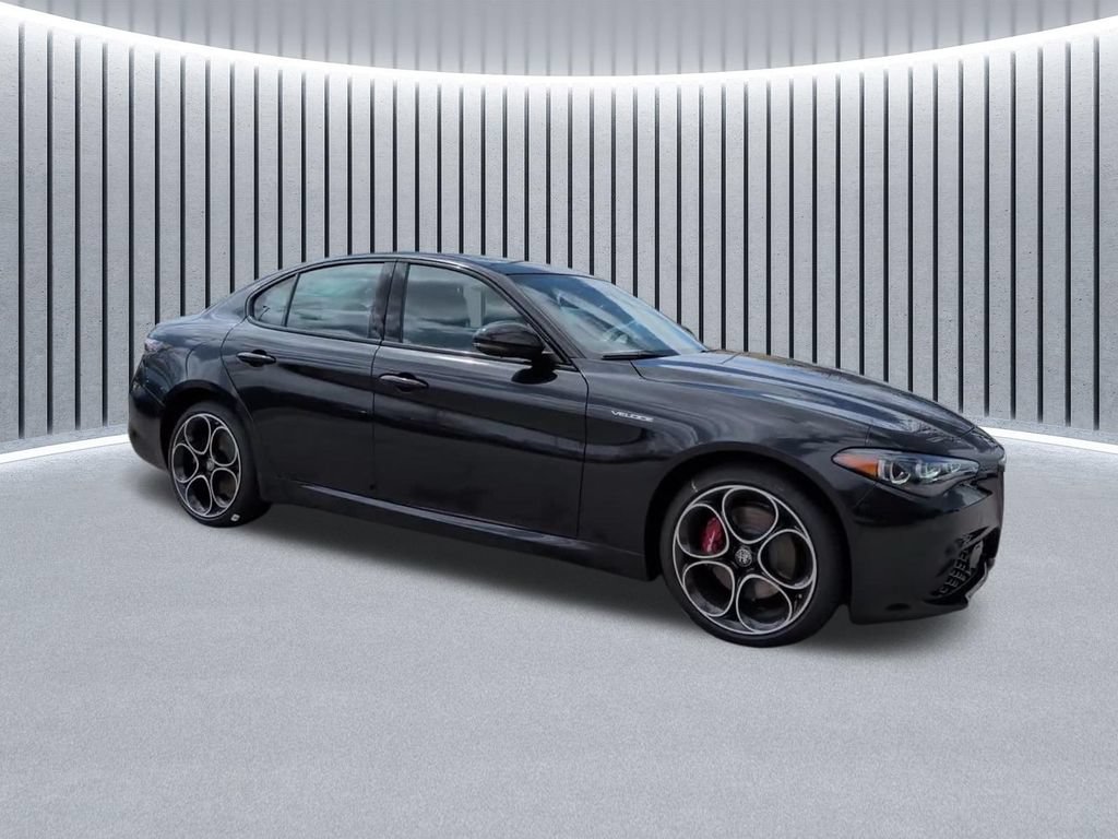 New 2026 Alfa Romeo Giulia AWD image 3
