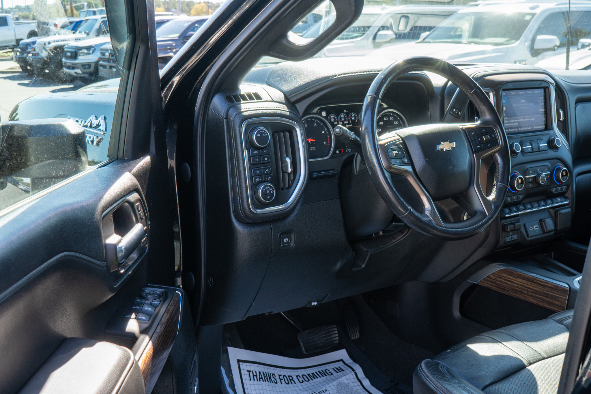 Used 2020 Chevrolet Silverado 3500 High Country image 10