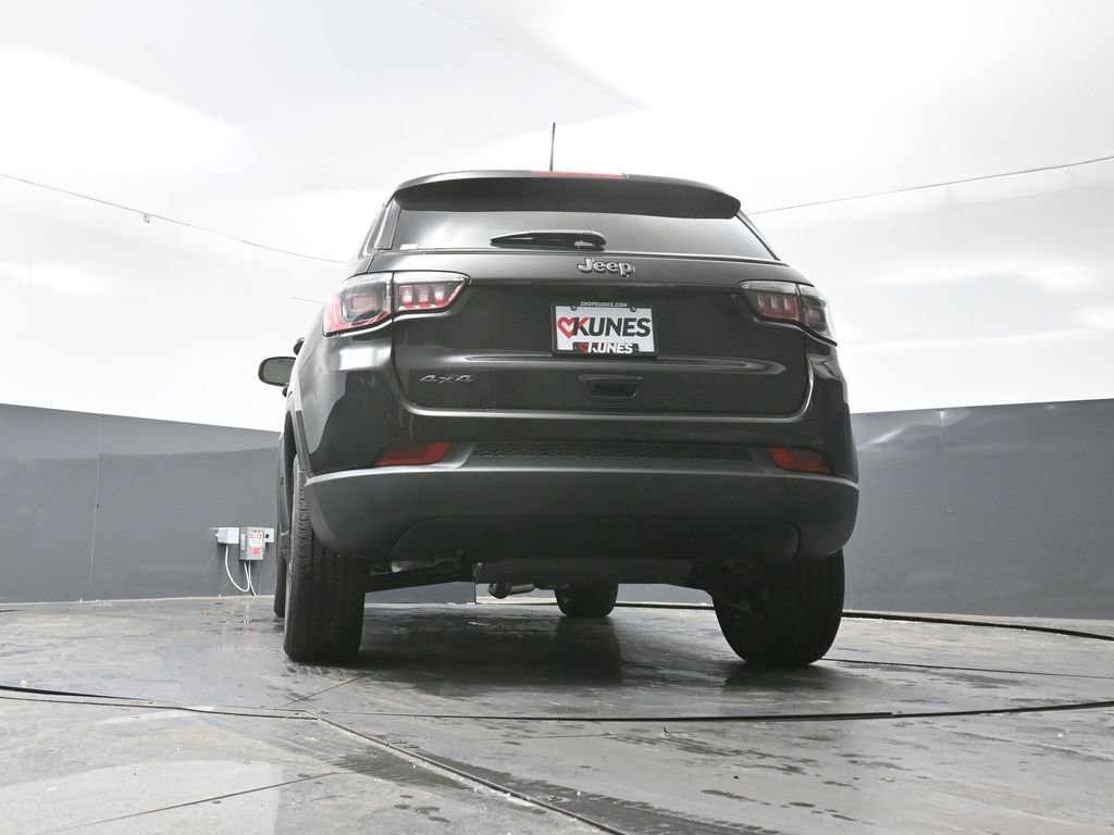 New 2026 Jeep Compass Latitude w/ Sun and Sound Group image 42