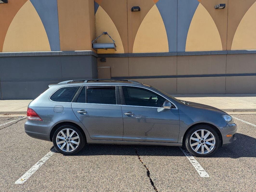 Used 2011 Volkswagen Jetta TDI image 6