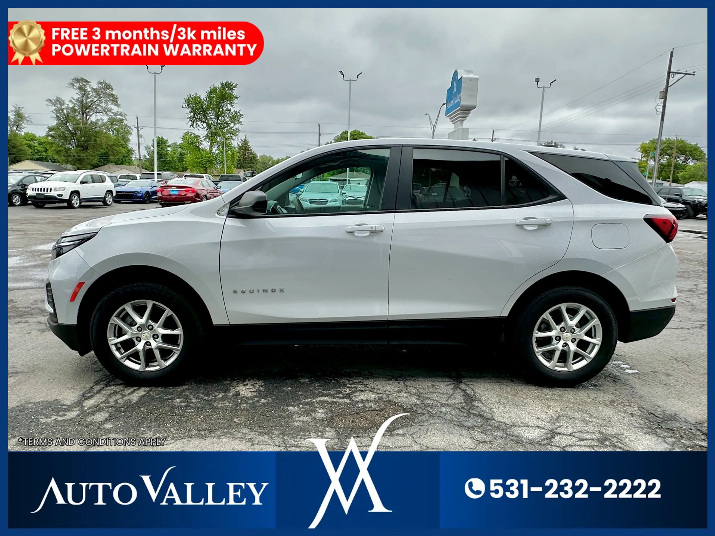 Used 2024 Chevrolet Equinox LS w/ LS Convenience Package image 4