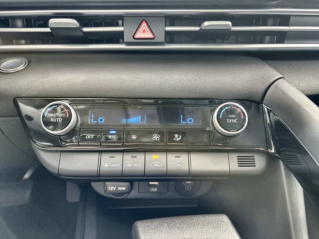 Certified 2025 Hyundai Elantra Hybrid FWD image 16