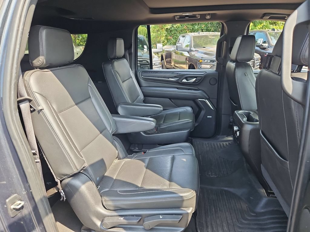 Used 2021 GMC Yukon XL Denali w/ Advanced Technology Package AWD/4WD image 15