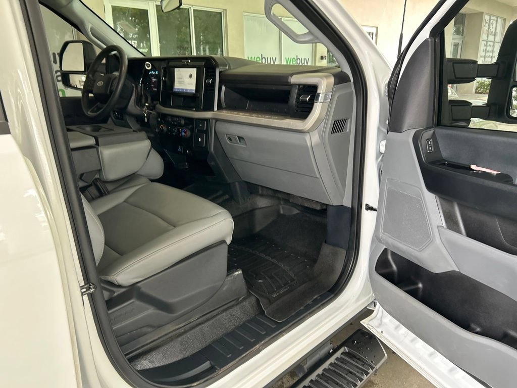 Used 2025 Ford F350 XL w/ XL Chrome Package AWD/4WD image 27