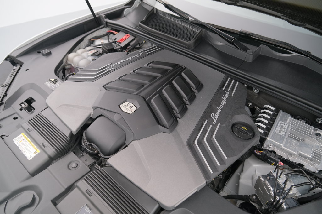 Used 2024 Lamborghini Urus Performante AWD/4WD image 62