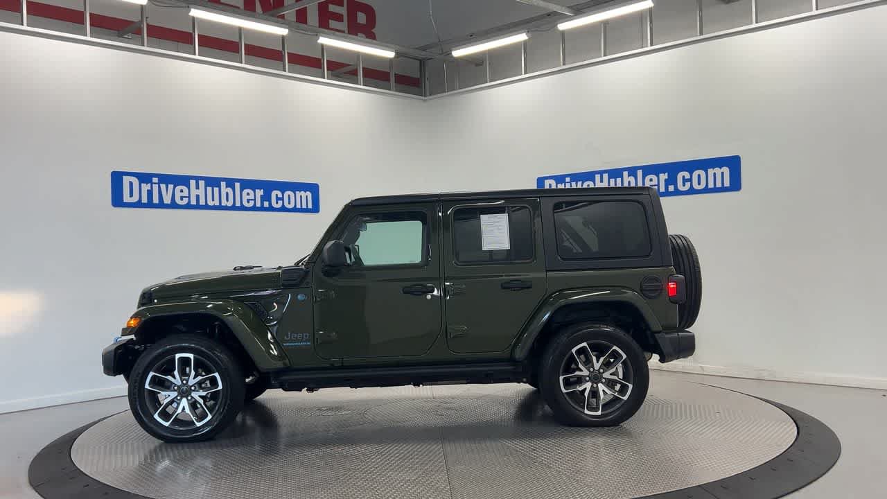 Used 2024 Jeep Wrangler Unlimited w/ Convenience Group AWD/4WD image 7