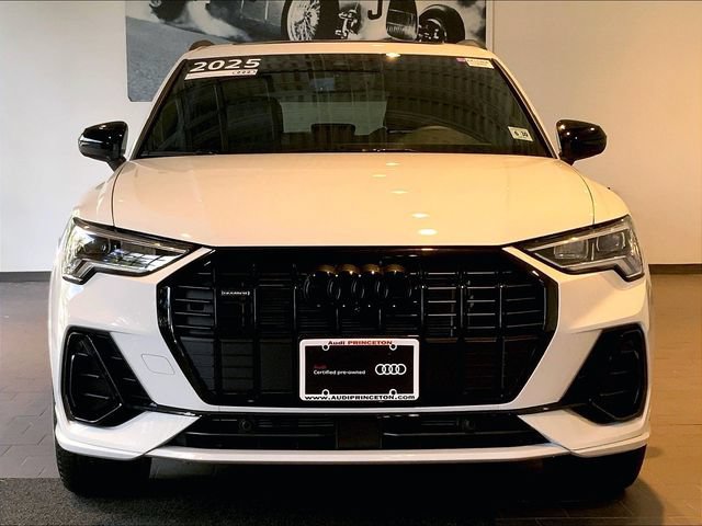 Certified 2025 Audi Q3 2.0T Premium Plus w/ Premium Plus Package AWD/4WD image 8