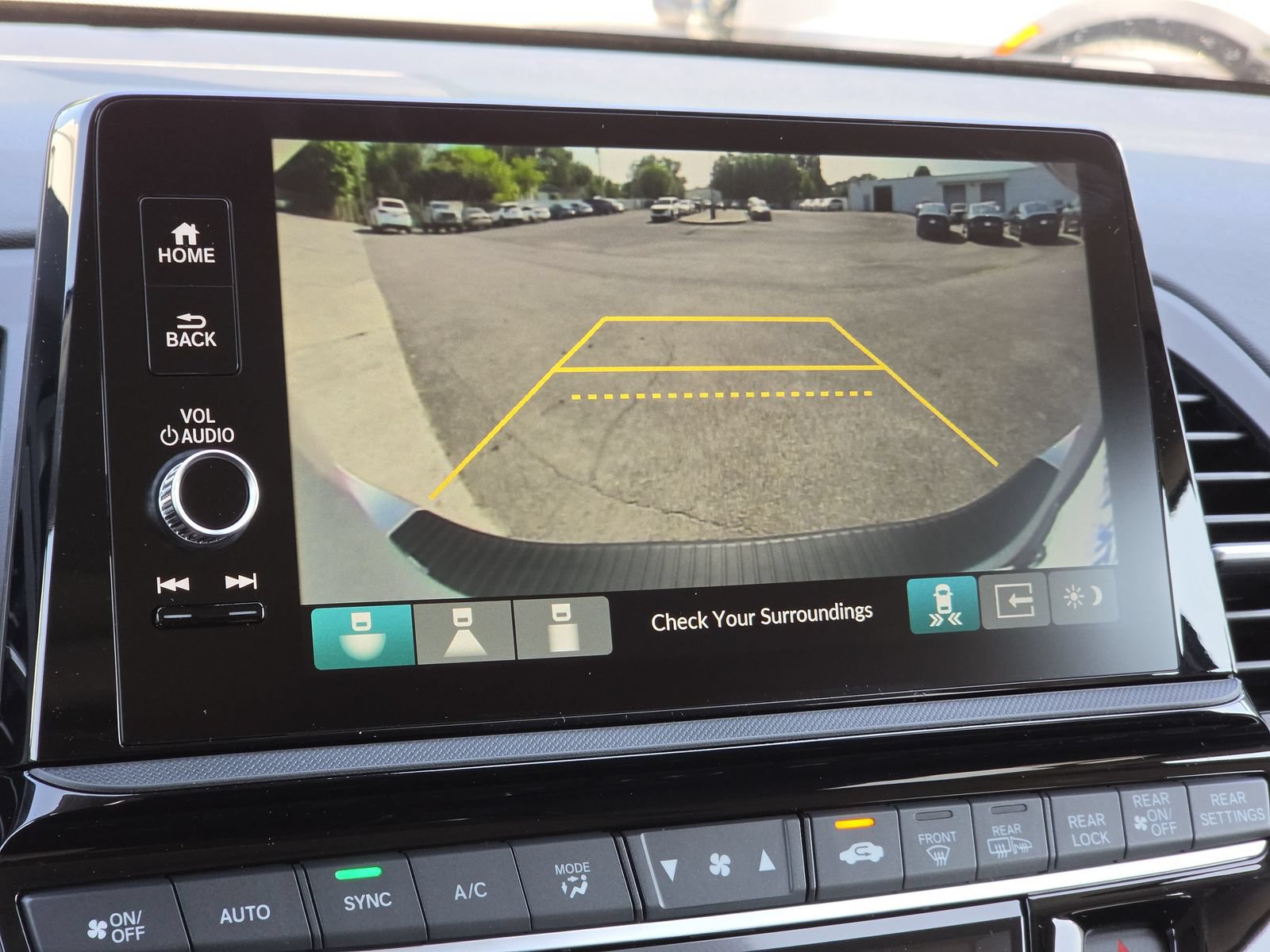 New 2026 Honda Odyssey Touring image 21
