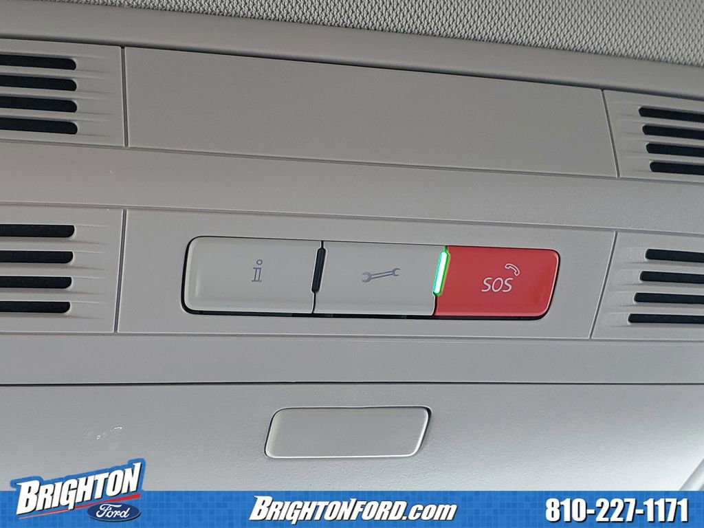 Used 2022 Volkswagen Taos SEL image 30