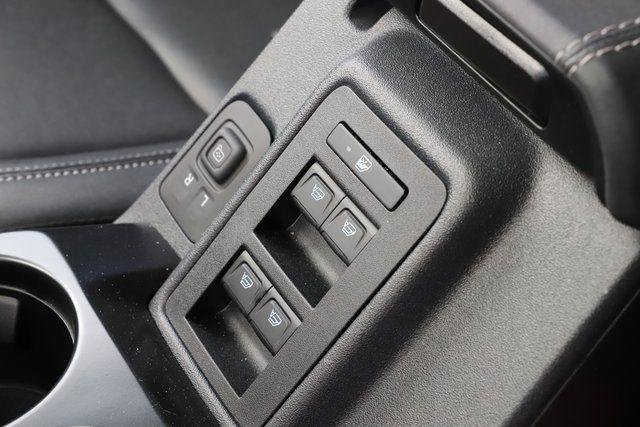 New 2025 Ford Bronco Badlands image 27