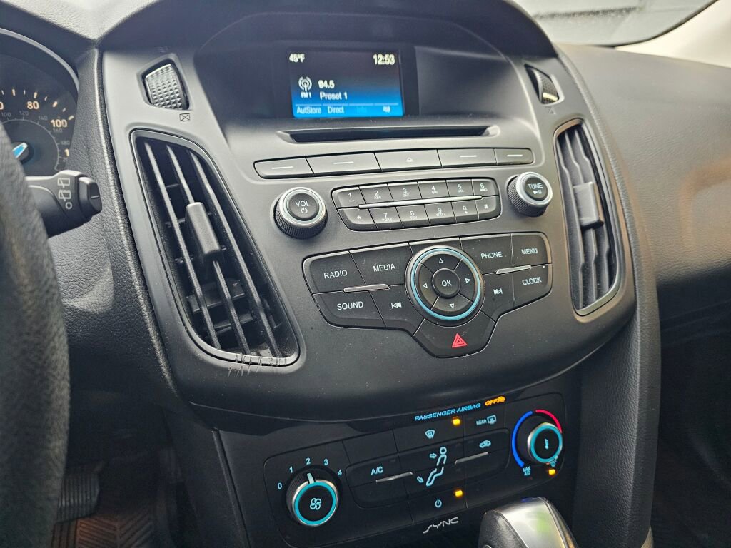 Used 2016 Ford Focus SE image 28