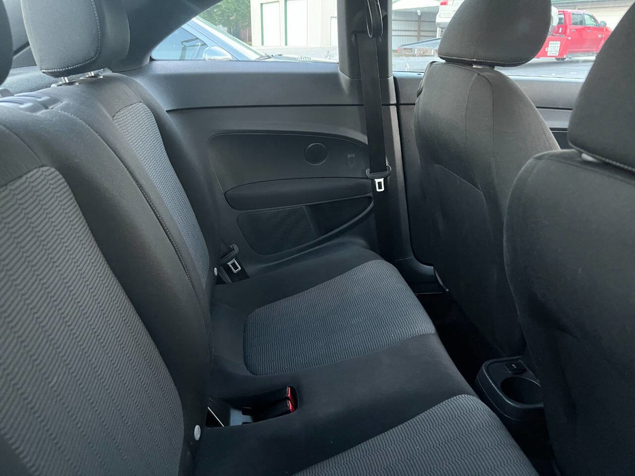 Used 2014 Volkswagen Beetle 1.8T image 11