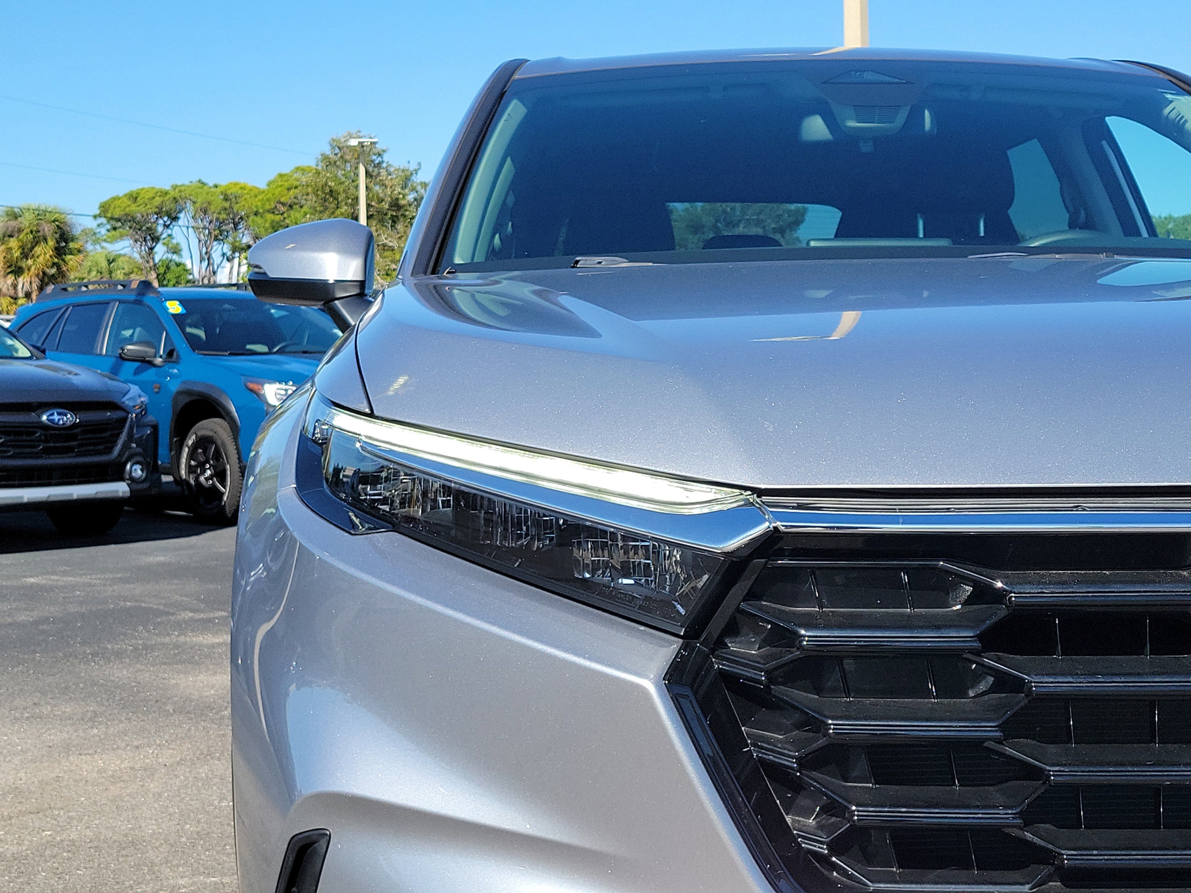 Used 2024 Honda CR-V EX image 7