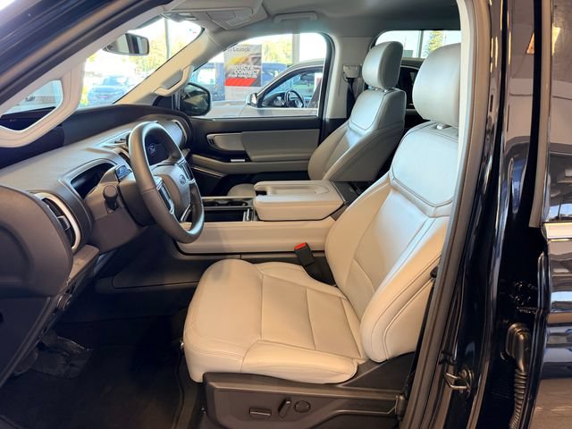 Used 2026 Ford Expedition Active AWD/4WD image 11