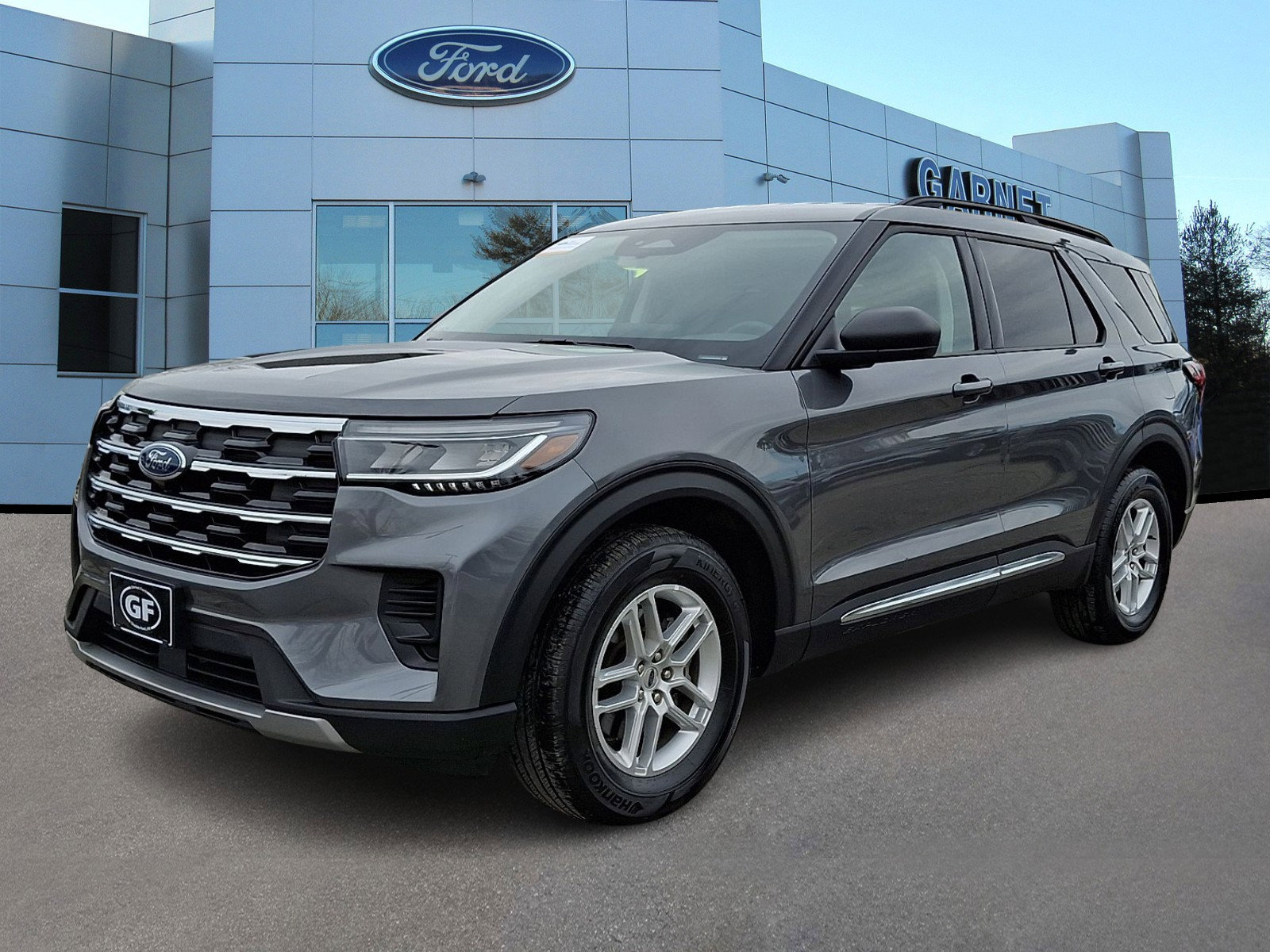 Certified 2025 Ford Explorer Active image 4