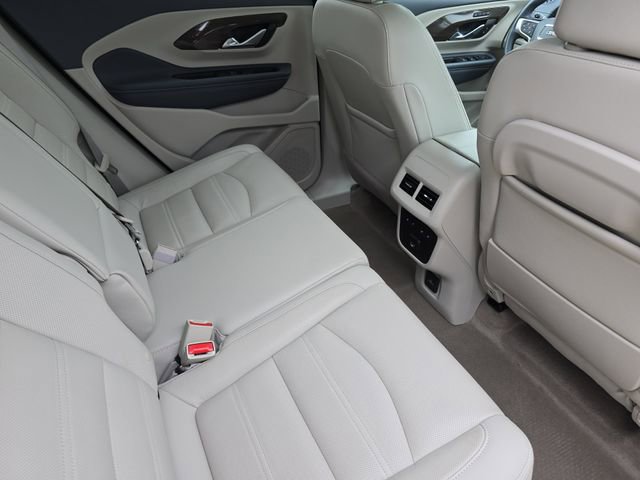 Used 2024 GMC Terrain Denali w/ Denali Premium Package AWD/4WD image 13