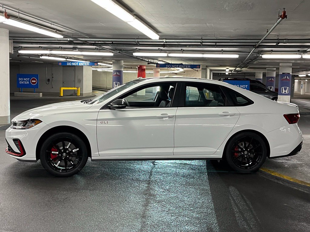 New 2026 Volkswagen Jetta GLI Autobahn FWD image 32