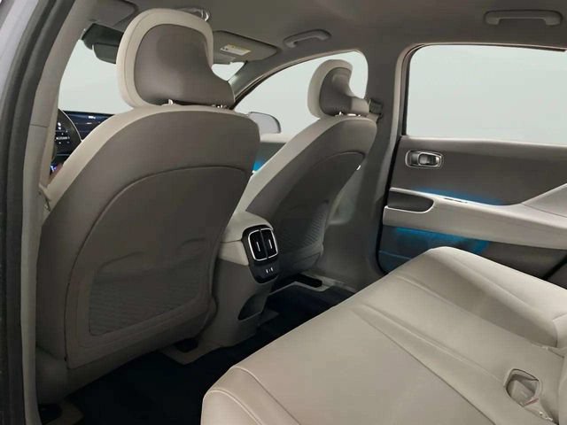 Used 2025 Hyundai Ioniq 6 SEL RWD image 24