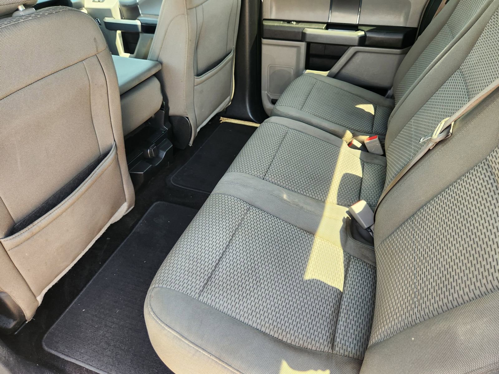 Used 2018 Ford F150 XLT w/ Equipment Group 302A Luxury AWD/4WD image 32