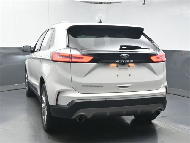 Used 2021 Ford Edge Titanium image 6