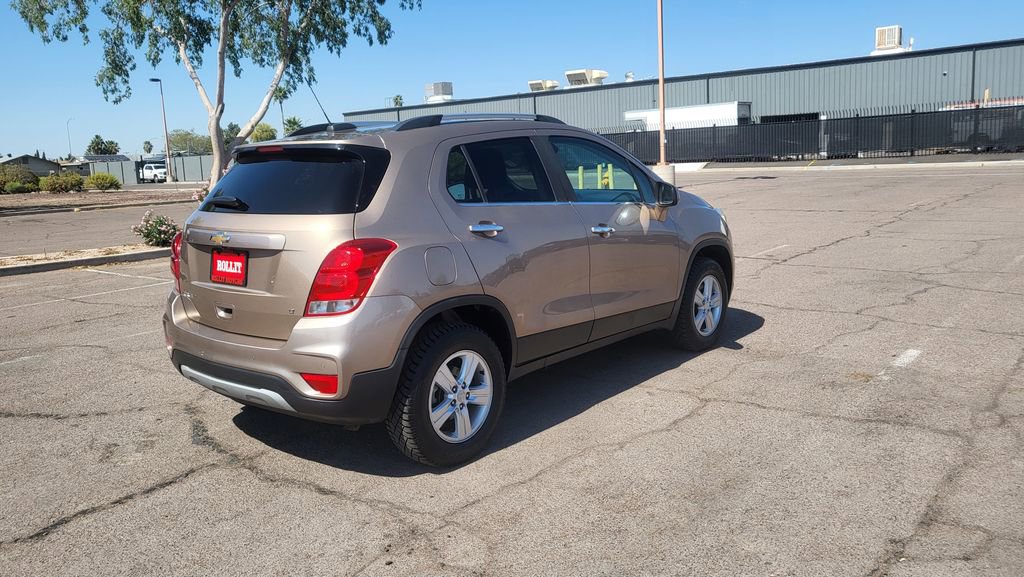 Used 2018 Chevrolet Trax LT w/ Driver Confidence Package image 9