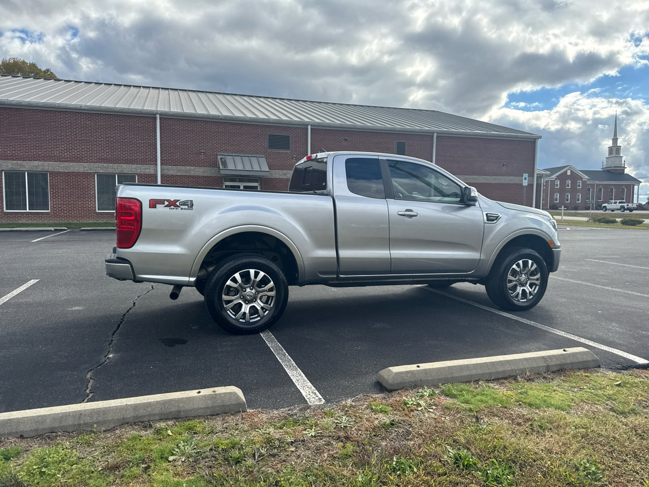Used 2022 Ford Ranger Lariat w/ FX4 Off-Road Package image 5