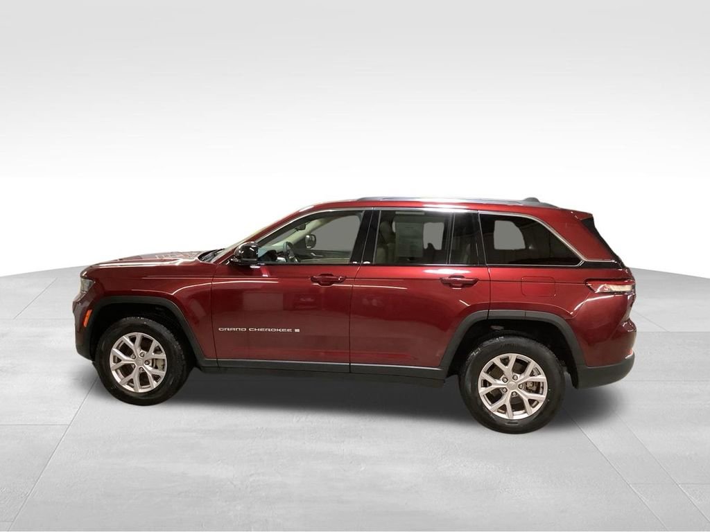 Used 2022 Jeep Grand Cherokee Limited AWD/4WD image 5