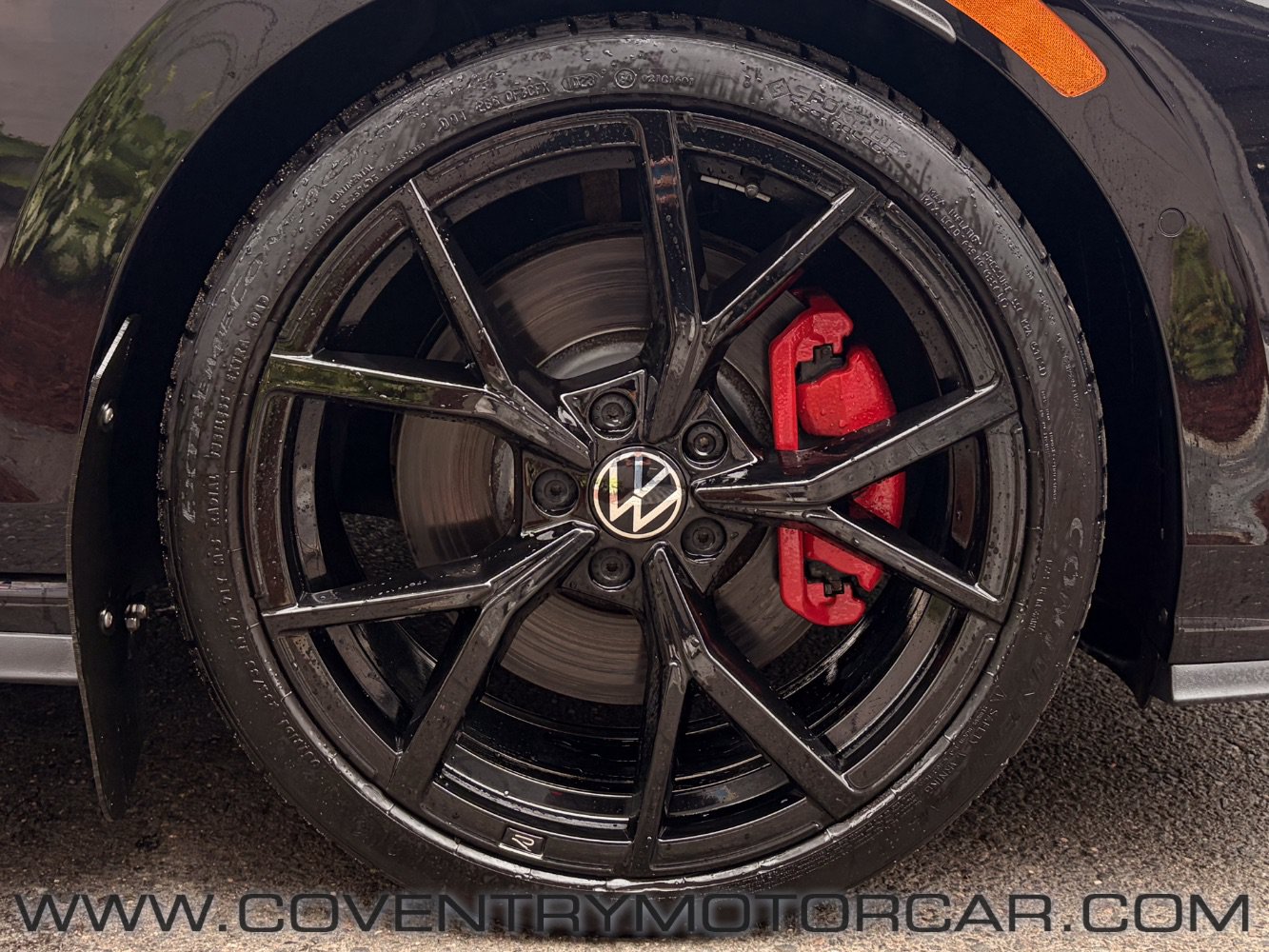 Used 2024 Volkswagen GTI Autobahn FWD image 9
