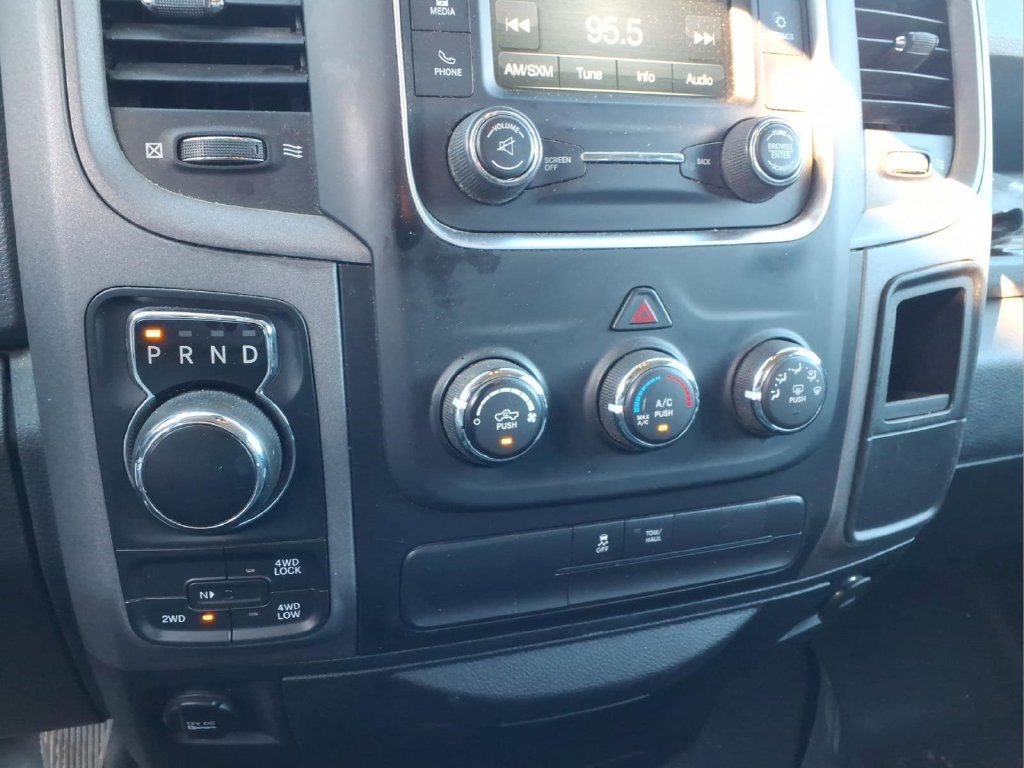 Used 2018 RAM 1500 Express w/ Express Value Package AWD/4WD image 9