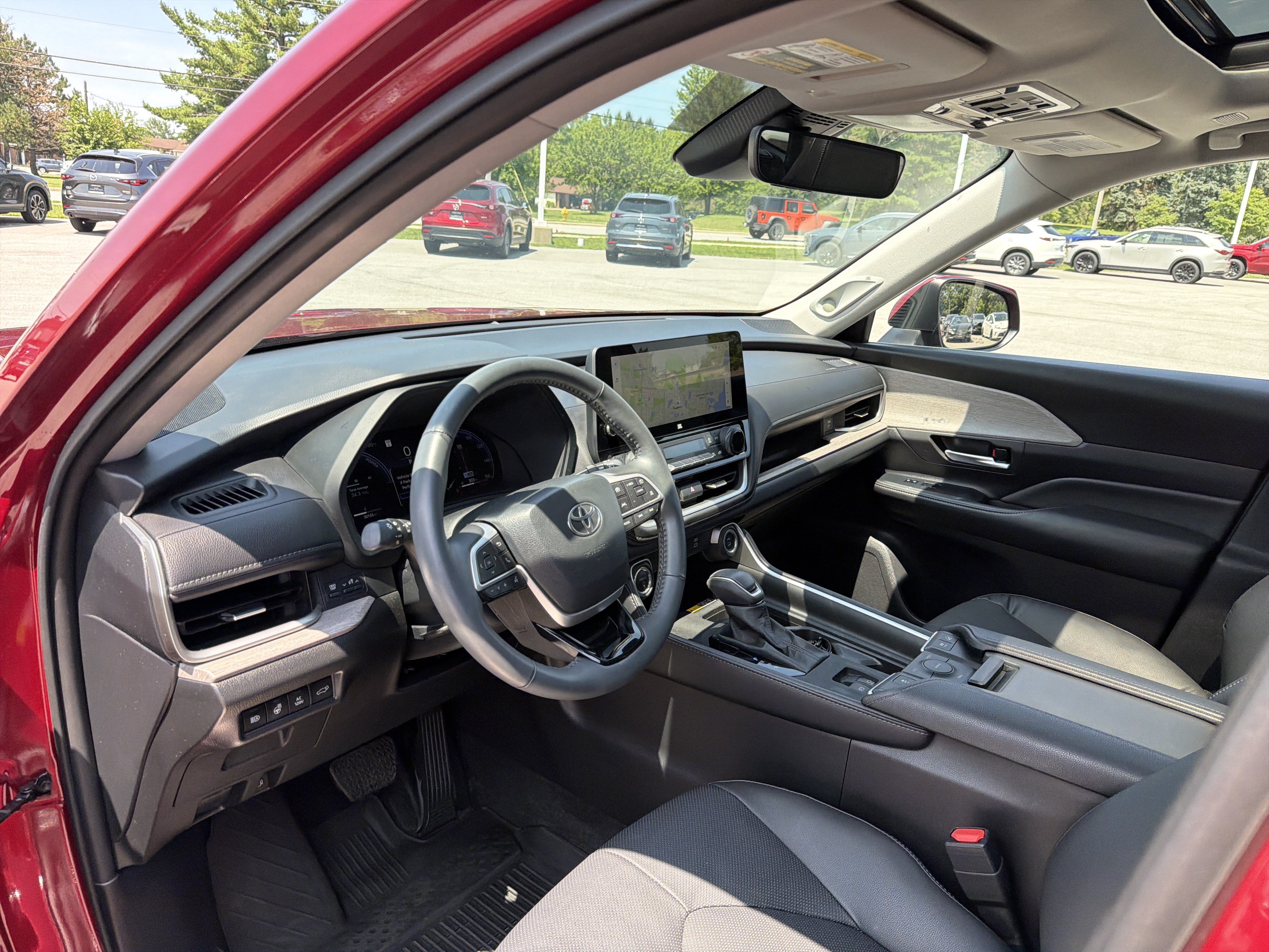 Used 2024 Toyota Grand Highlander AWD Hybrid image 20