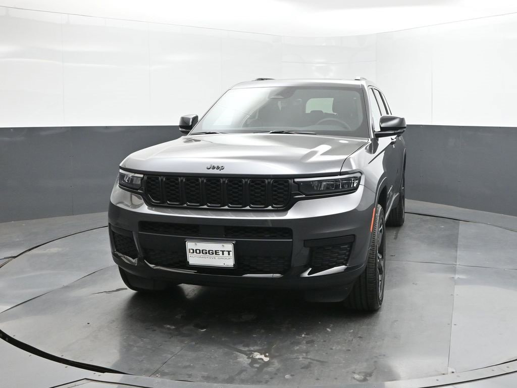 New 2025 Jeep Grand Cherokee L Altitude image 30
