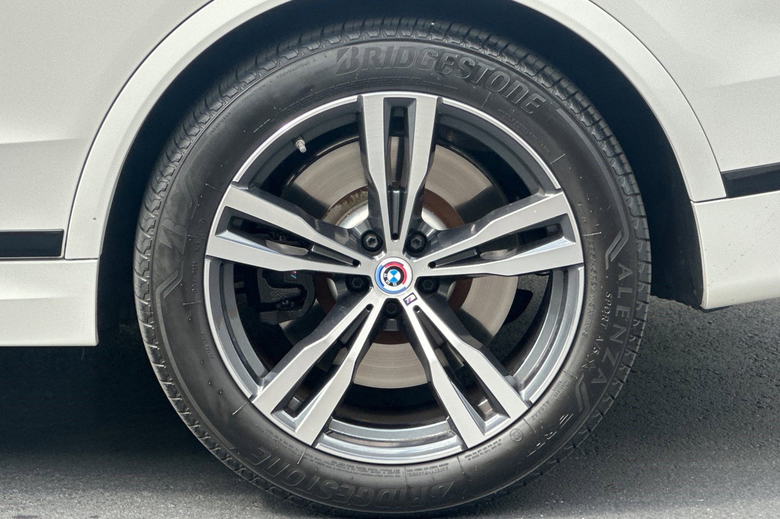 Certified 2023 BMW X7 M60i w/ Executive Package AWD/4WD image 37