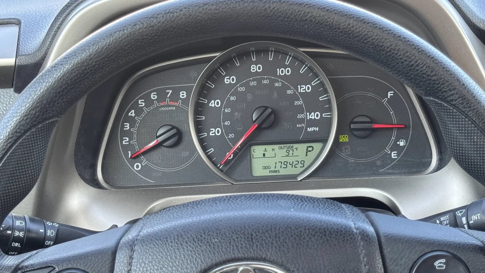 Used 2015 Toyota RAV4 XLE FWD image 3