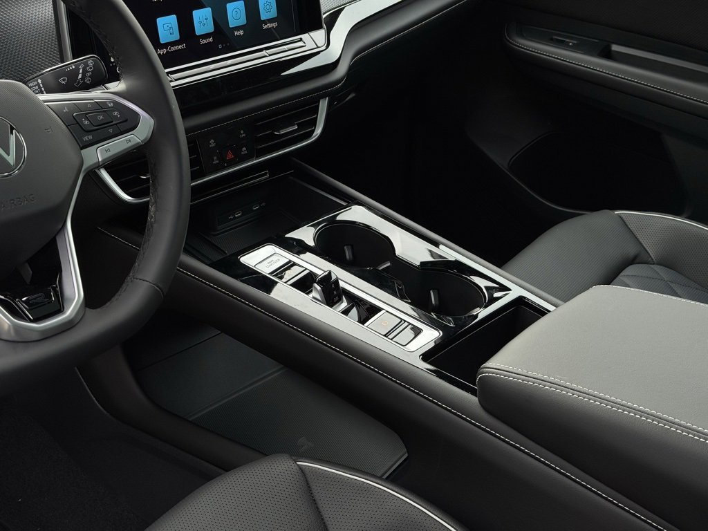 New 2026 Volkswagen Atlas Cross Sport SEL Premium R-Line image 25