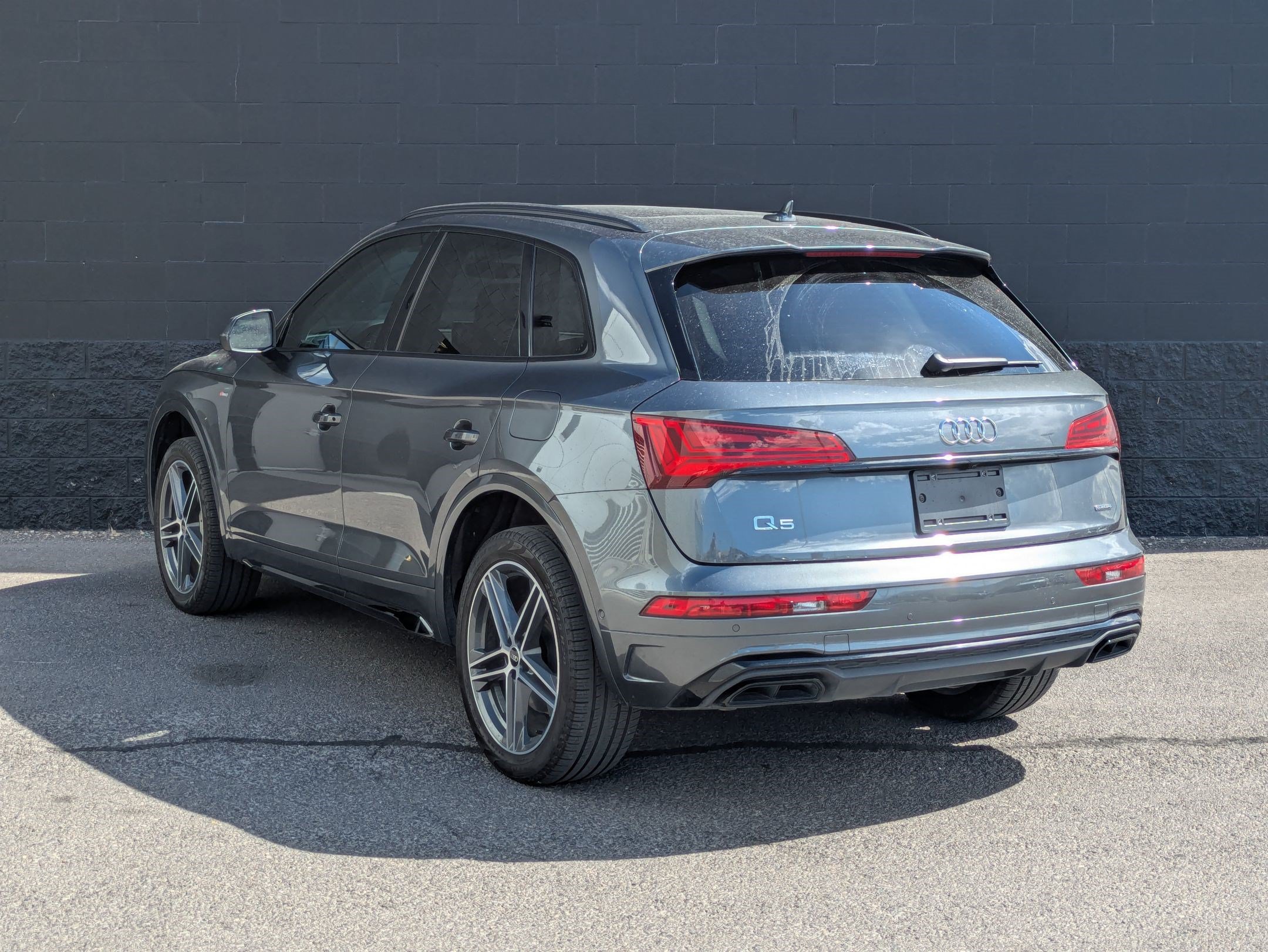 Used 2023 Audi Q5 e Prestige w/ Prestige Package AWD/4WD image 7