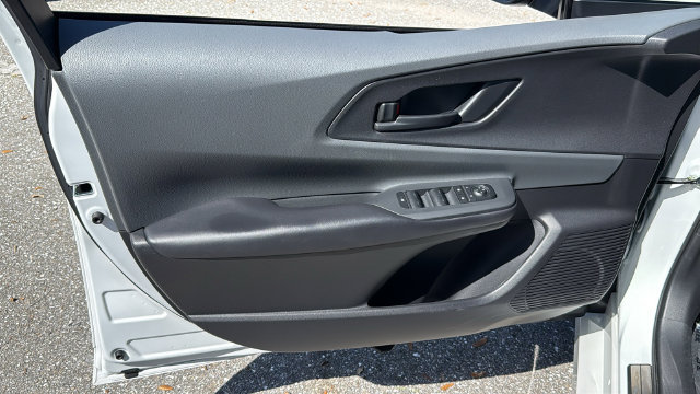 Used 2024 Toyota Prius LE FWD image 17