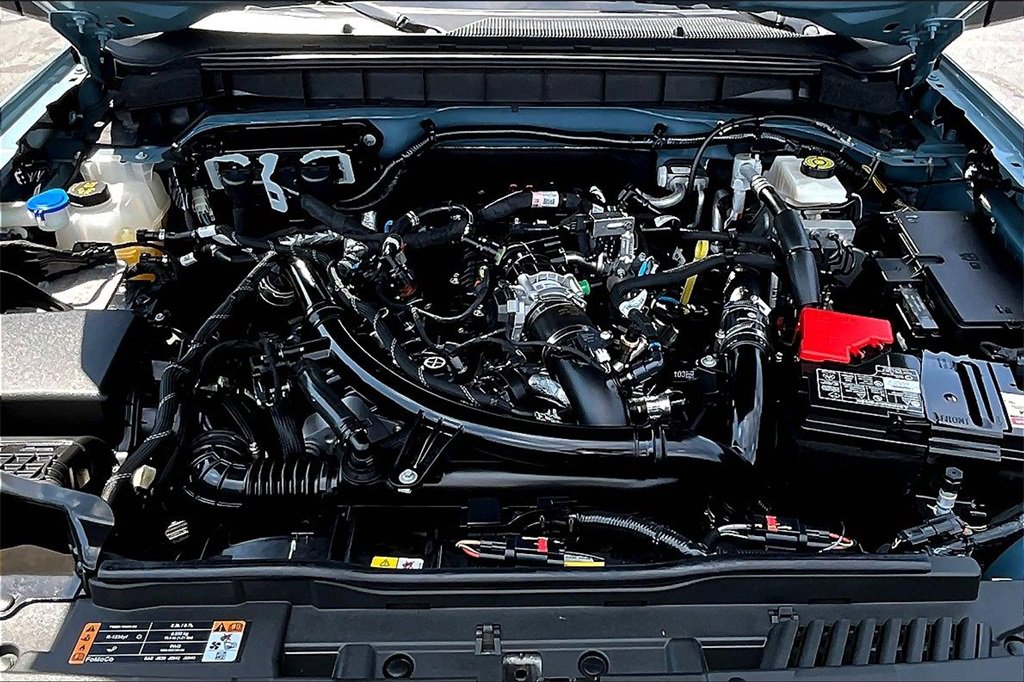 Used 2023 Ford Bronco Badlands image 5