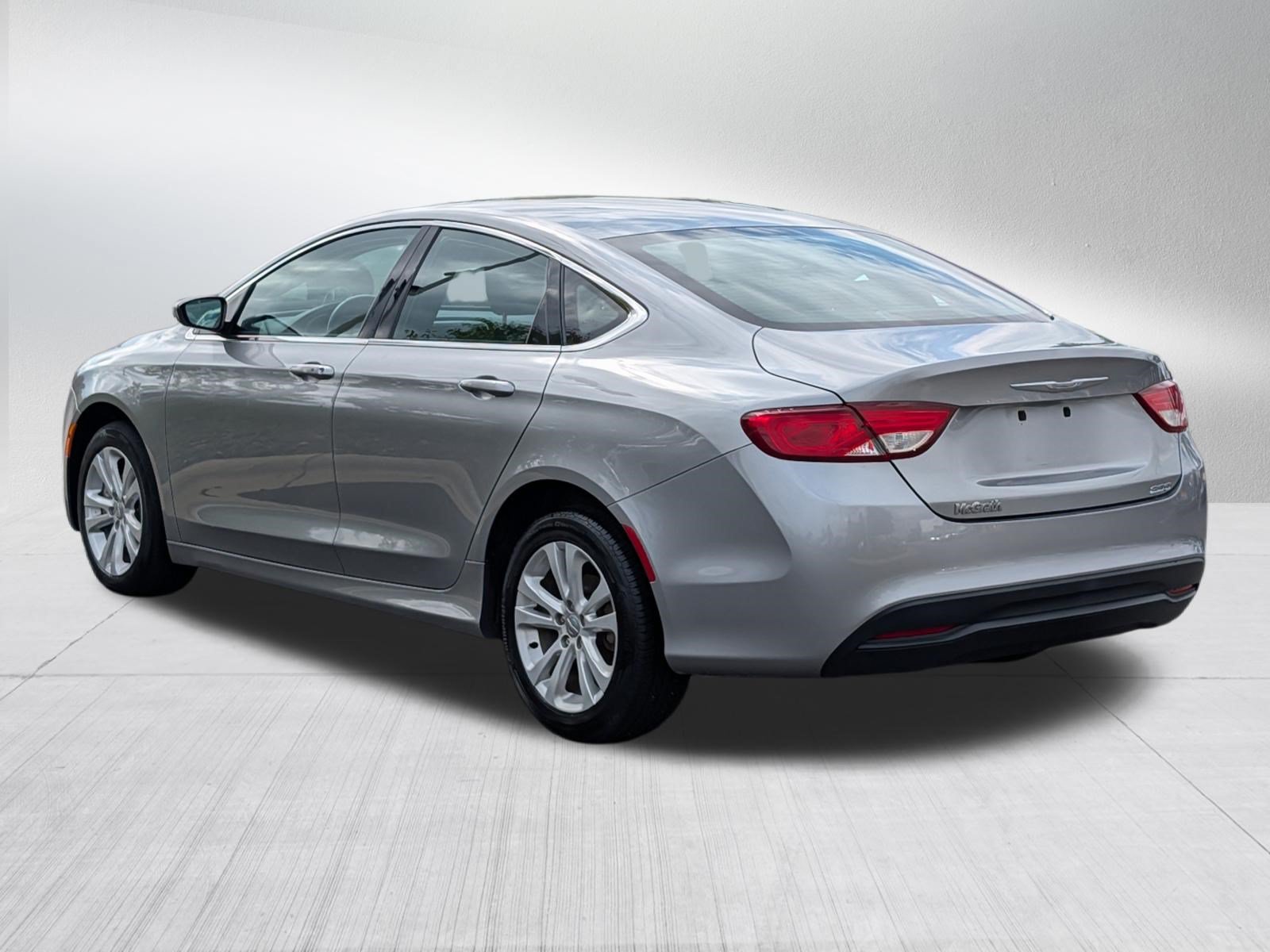 Used 2017 Chrysler 200 LX FWD image 5