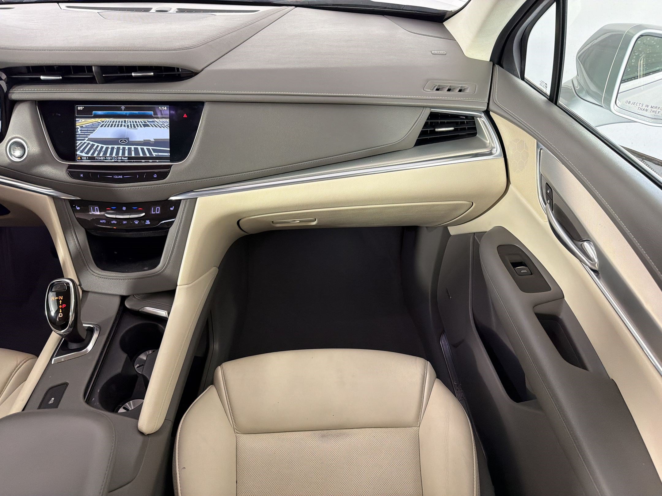 Used 2018 Cadillac XT5 Luxury w/ Driver Awareness Package FWD image 30