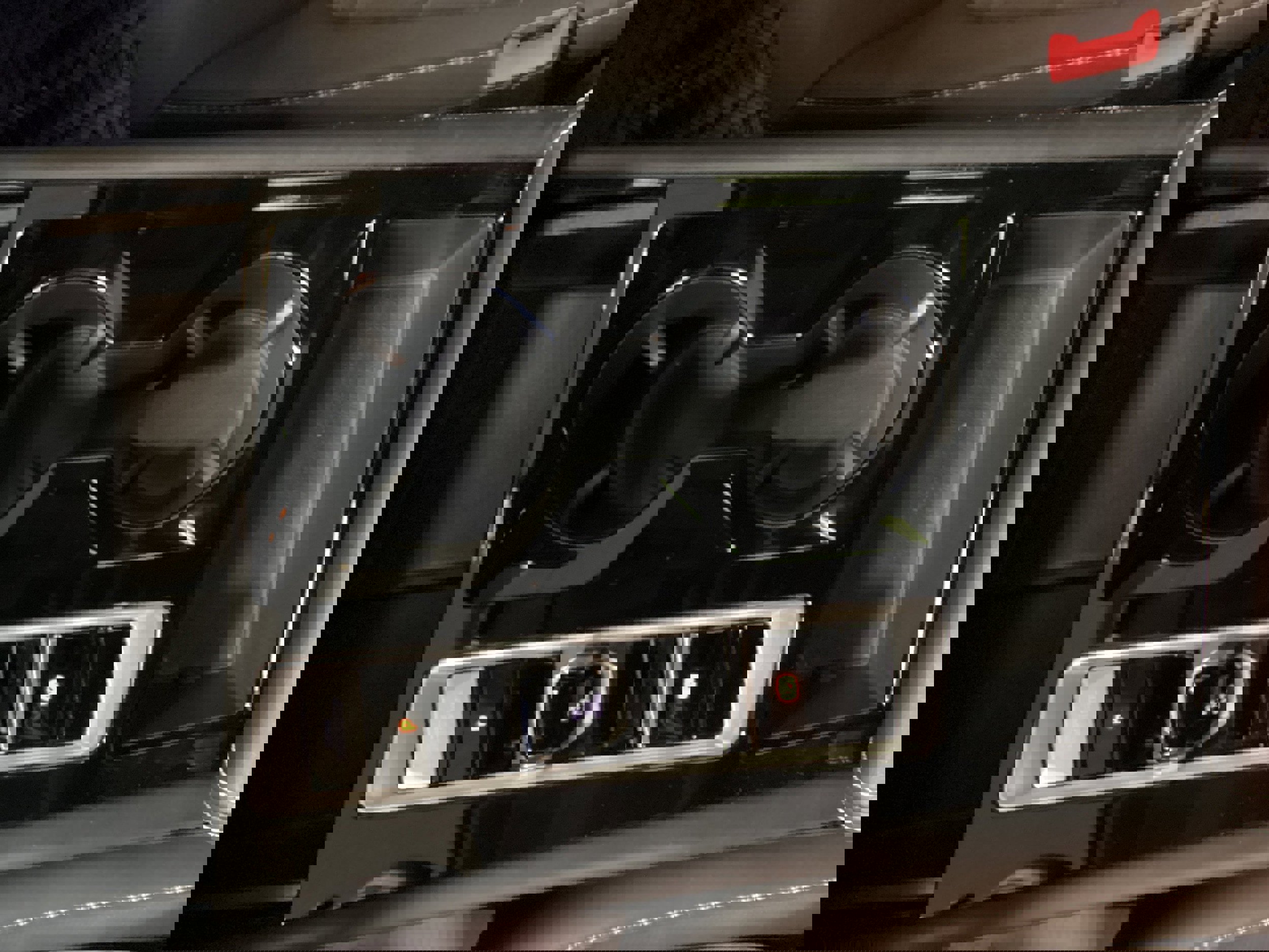 Used 2024 Volkswagen Atlas SEL image 30