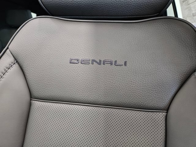 New 2026 GMC Yukon Denali w/ Sun & Power Step Package AWD/4WD image 26